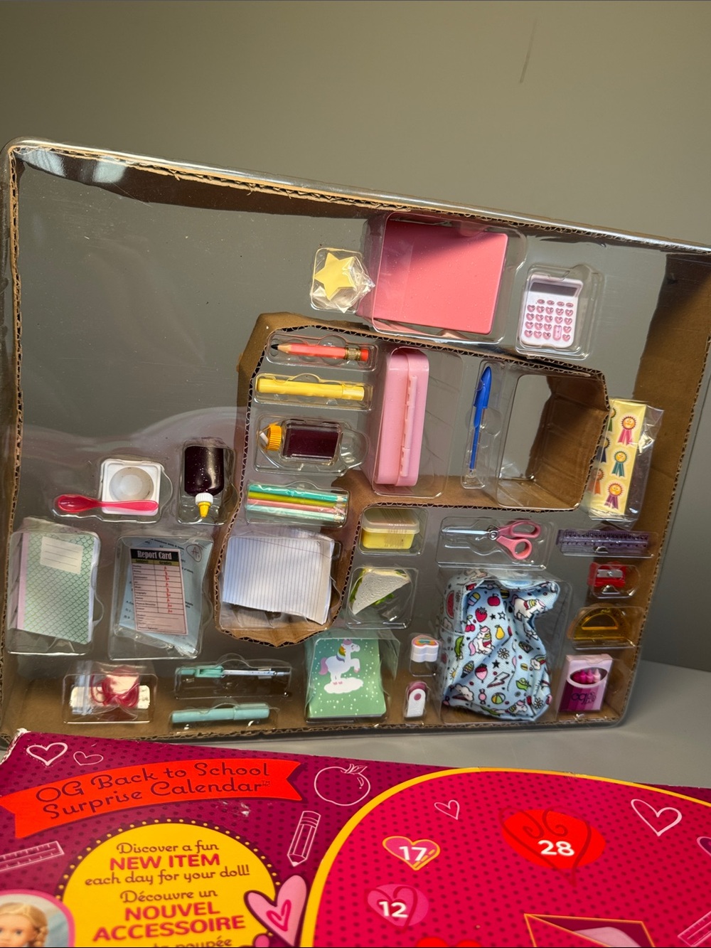 2021 OUR GENERATION 30 Accessories OG Back To School Surprise Countdown Play Set